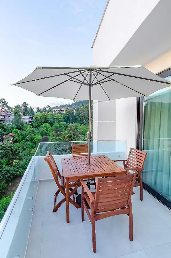 Green Line Apartment باتومي