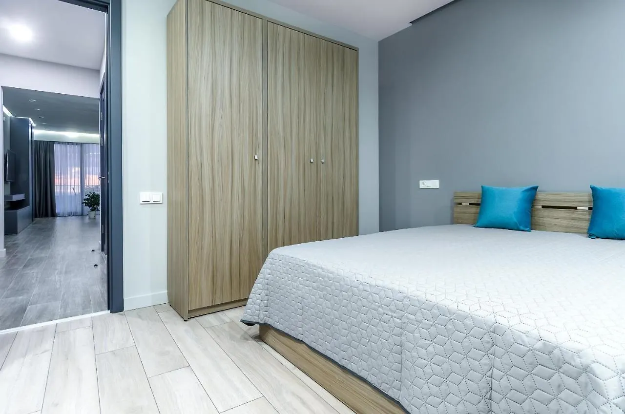 Green Line Apartment باتومي جورجيا