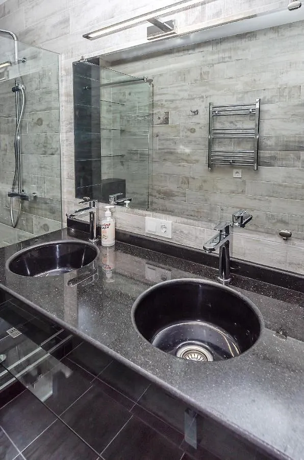 Green Line Apartment باتومي