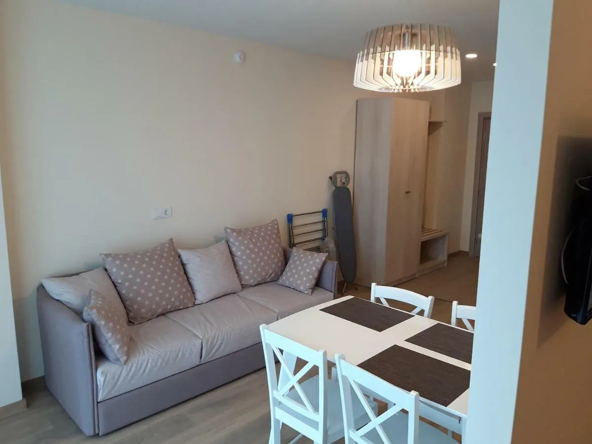 Green Line Apartment باتومي